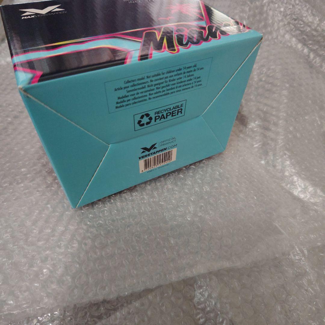 マイアミGP　2022　ヘルメット　ORACLE　RED BULL RACING