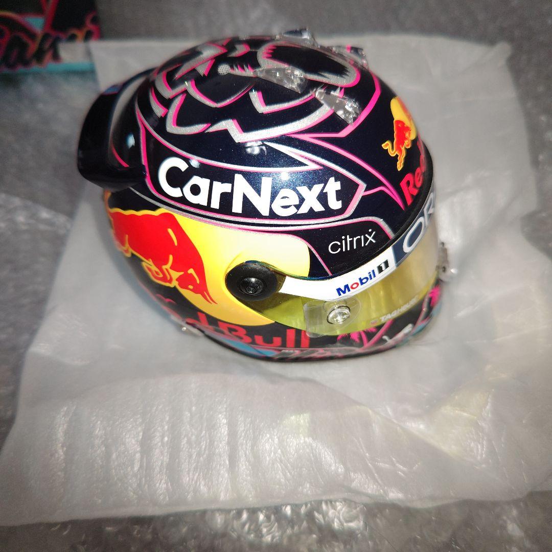 マイアミGP　2022　ヘルメット　ORACLE　RED BULL RACING