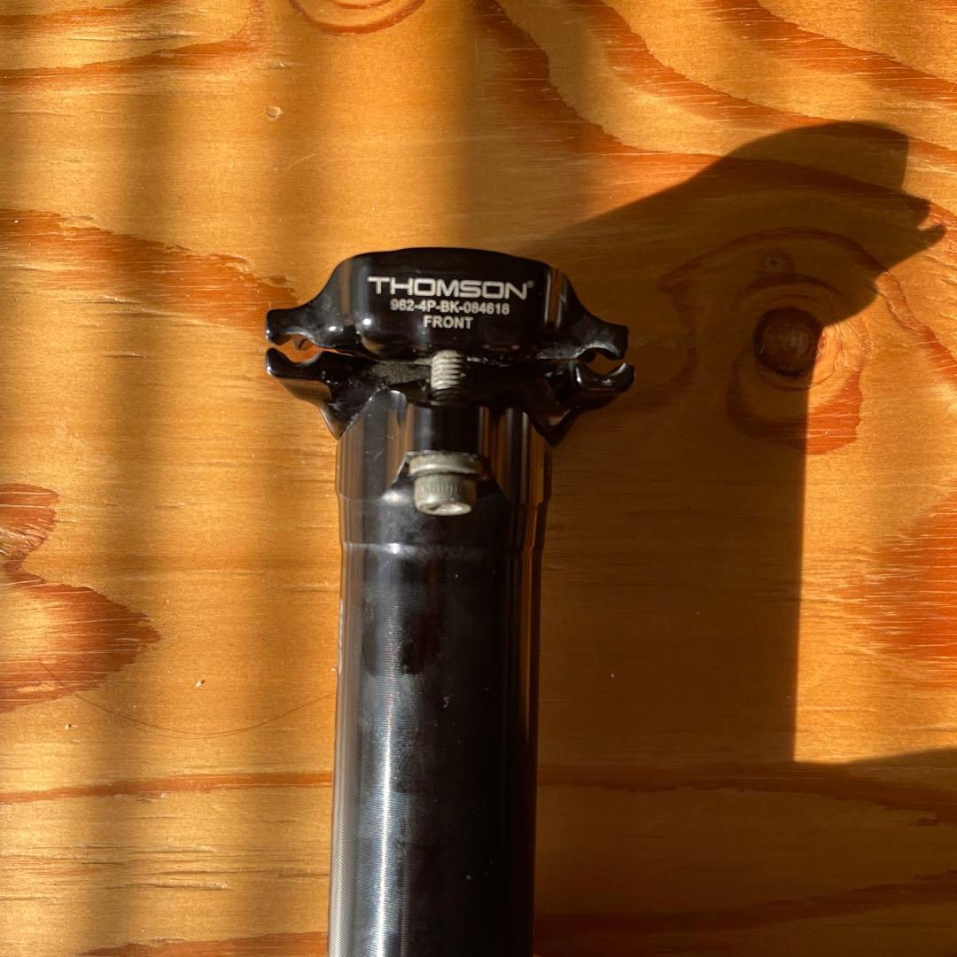 【未カット美品】THOMSON シートポスト ブラック31.8mm