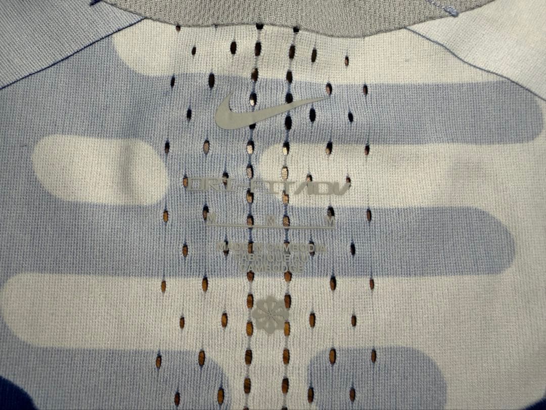 NIKE エアロスイフト M