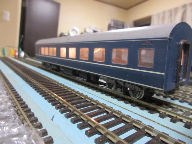 国鉄 20系特急形客車 中間車 4両セット HOゲージ (金属製・カツミ製）