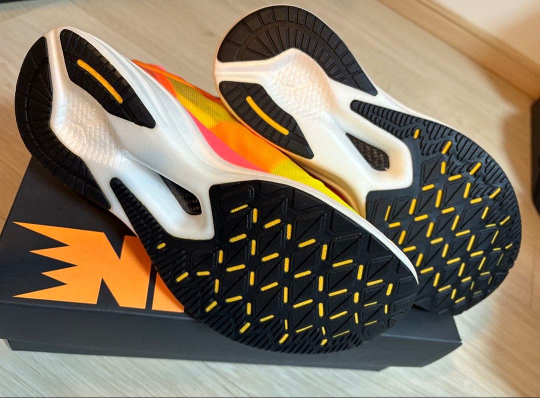 【PUMA】ディヴィエイト ニトロ エリート ファイアーグロー(26.5cm)