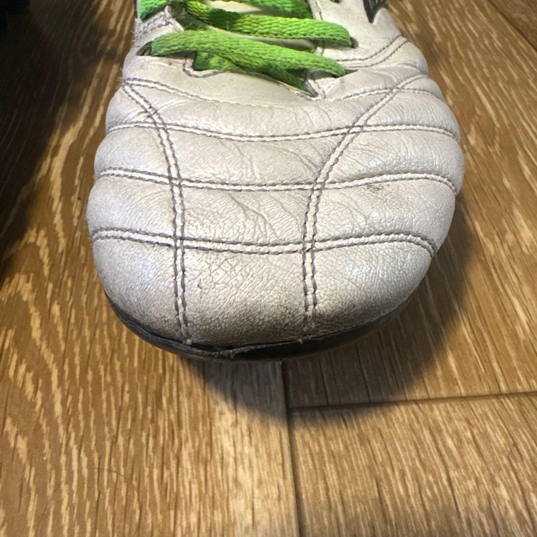 モレリアネオ4 25.5cm