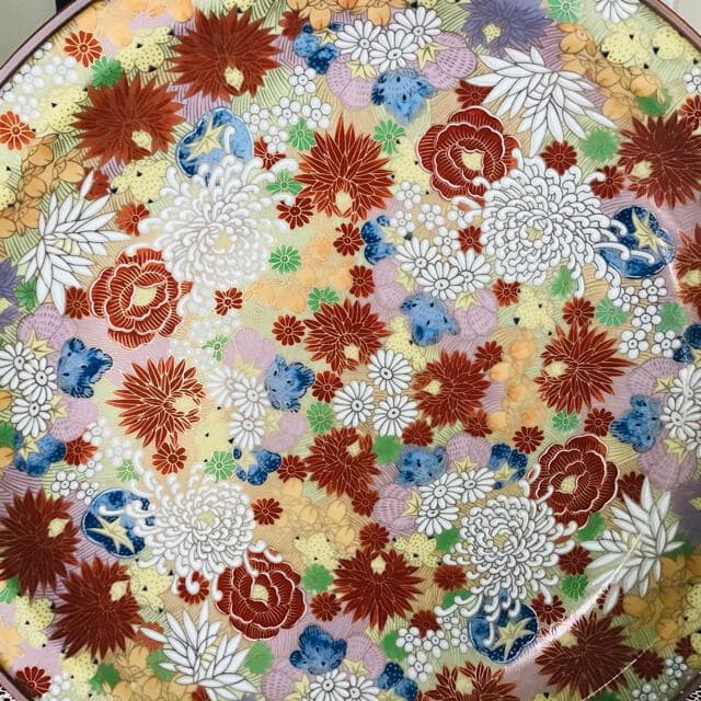 九谷焼　金彩花詰　飾り皿　湖月