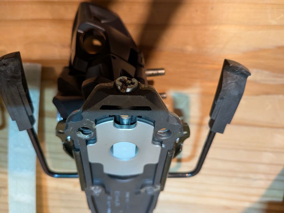 Dynafit FT12 ペア（左右セット）のテックタイプ中古ビンディングです。