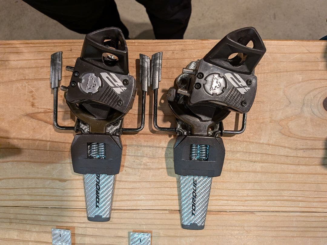 Dynafit FT12 ペア（左右セット）のテックタイプ中古ビンディングです。