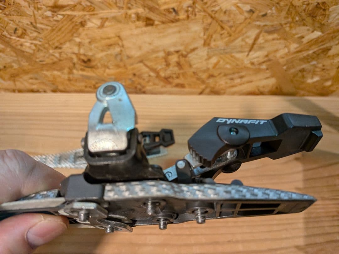 Dynafit FT12 ペア（左右セット）のテックタイプ中古ビンディングです。