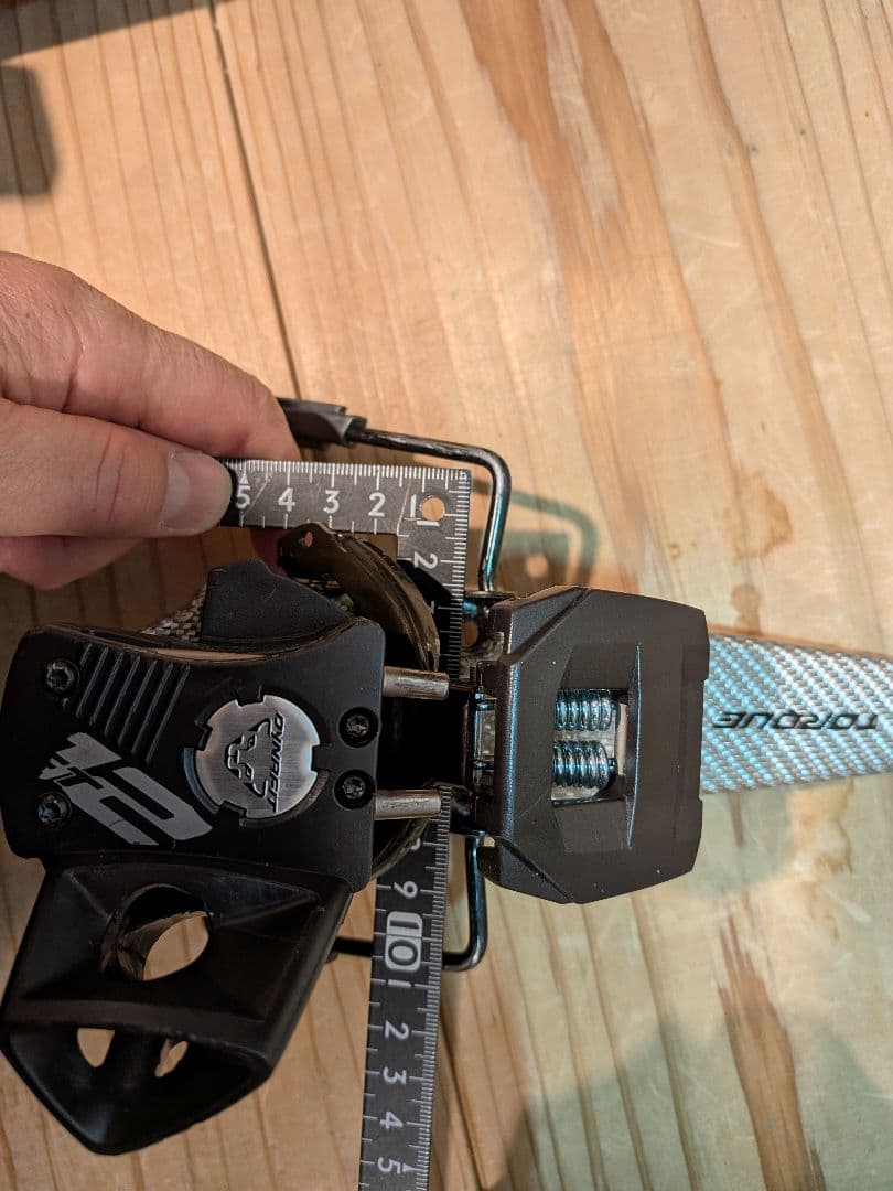 Dynafit FT12 ペア（左右セット）のテックタイプ中古ビンディングです。