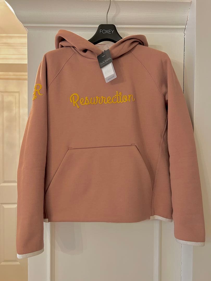 レザレクション　ウォームパーカープルオーバー スモーキーピンク　Mサイズ