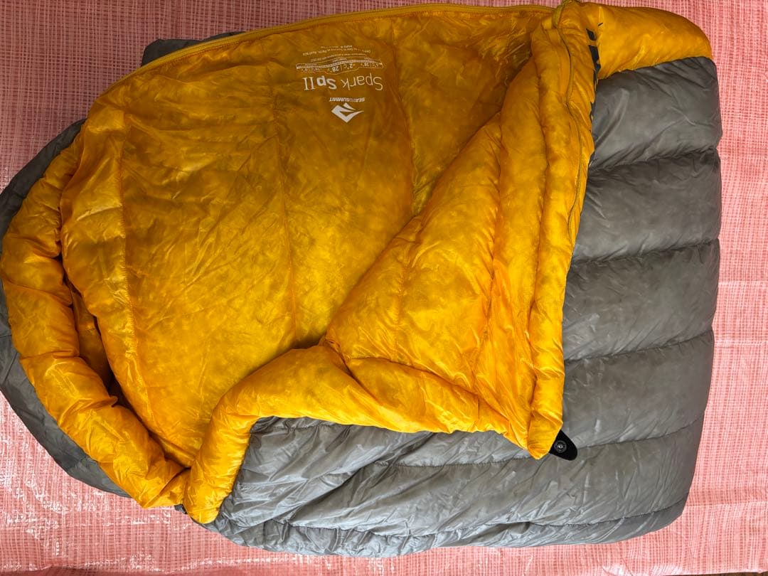 SEA TO SUMMITのダウンシュラフ　スパークSP2