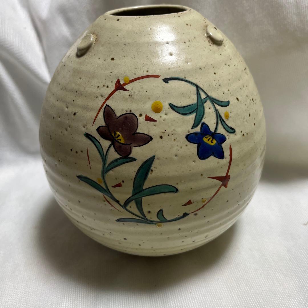 手描き花模様卵型花瓶