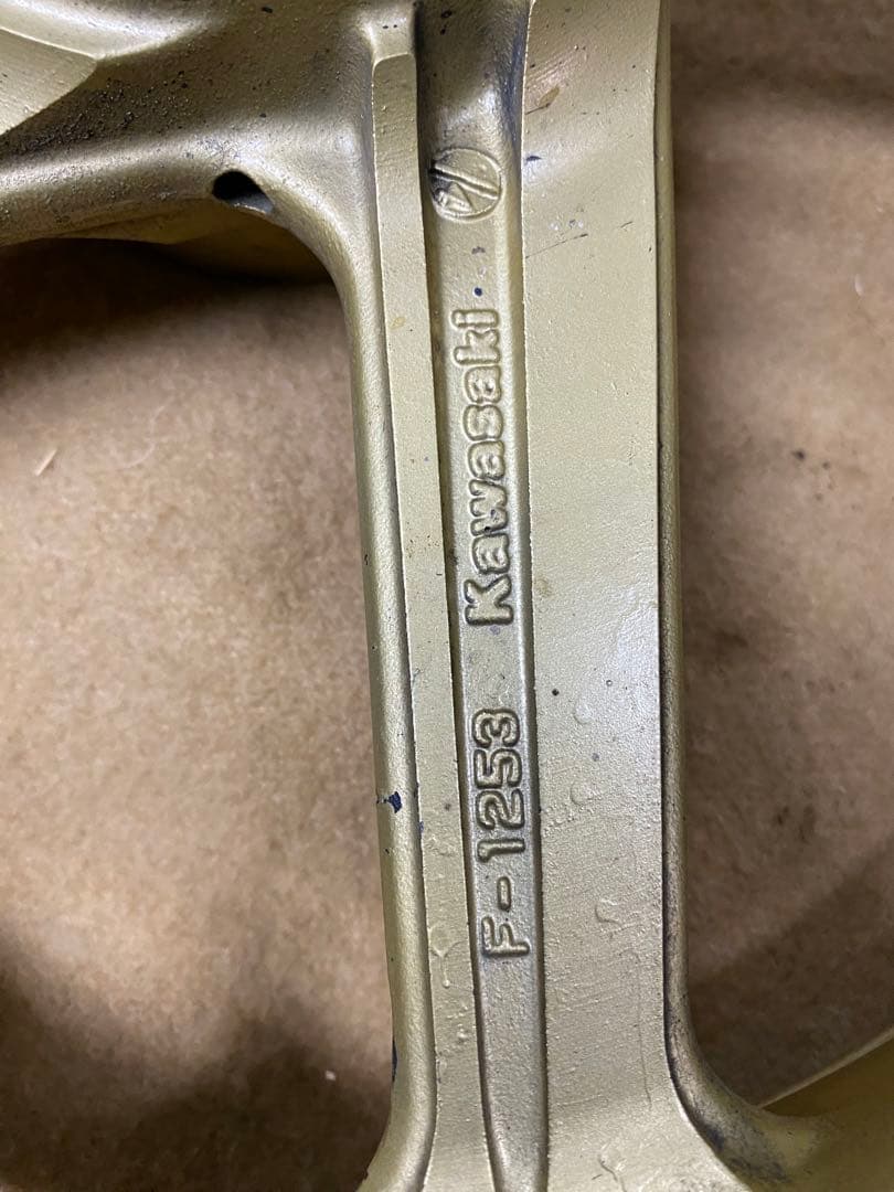 ゼファー400　ホイール