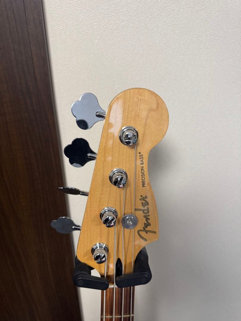 おまけ付き　Fender prayer Precision Bass ホワイト