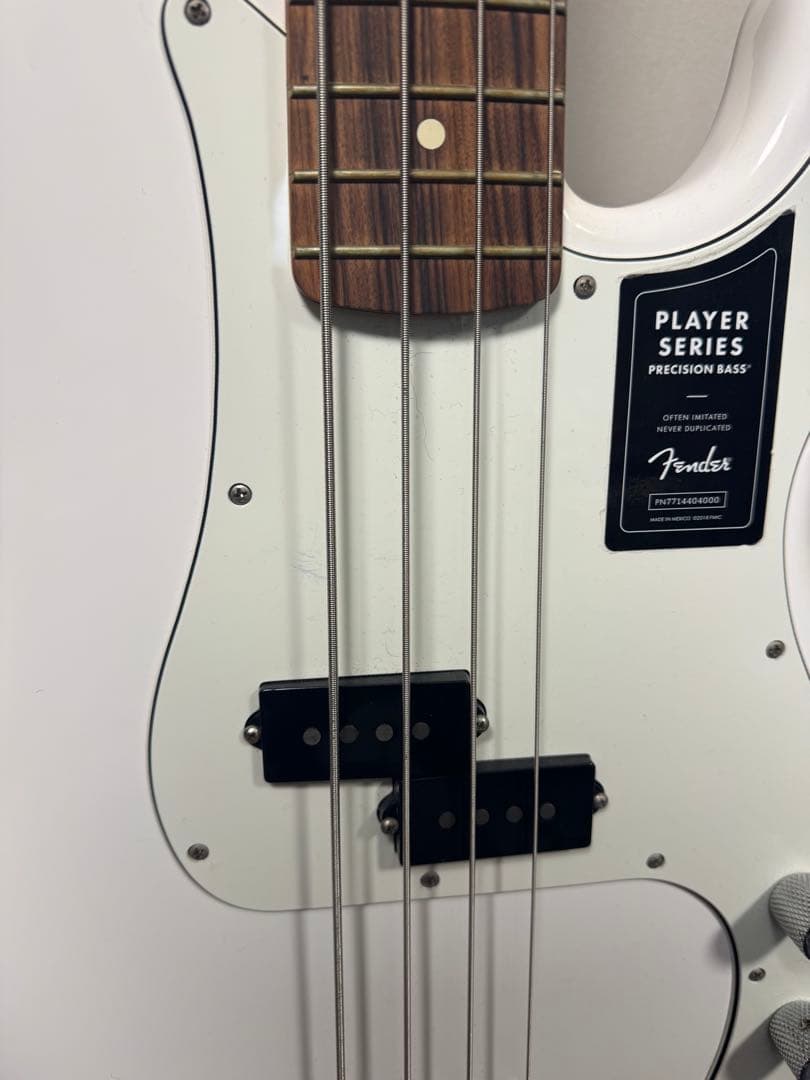 おまけ付き　Fender prayer Precision Bass ホワイト