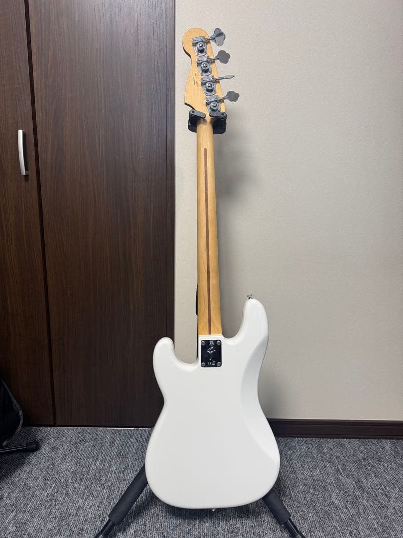 おまけ付き　Fender prayer Precision Bass ホワイト