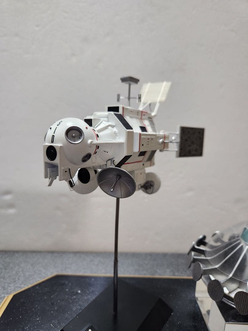 精密再現！　謎の円盤UFO 有名モデラー渾身の逸品 コンピュータ偵察衛星SID
