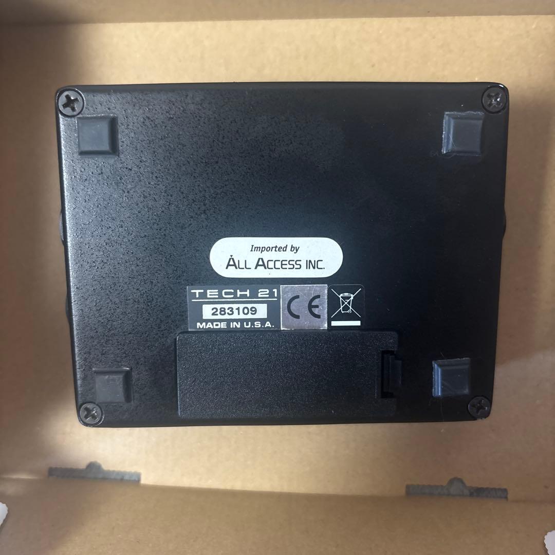 ベース TECH 21 SansAmp d di