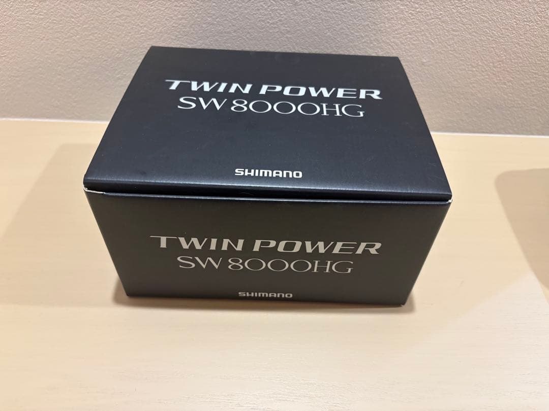 ツインパワー SW 8000HG 替えスプール リールガード付き