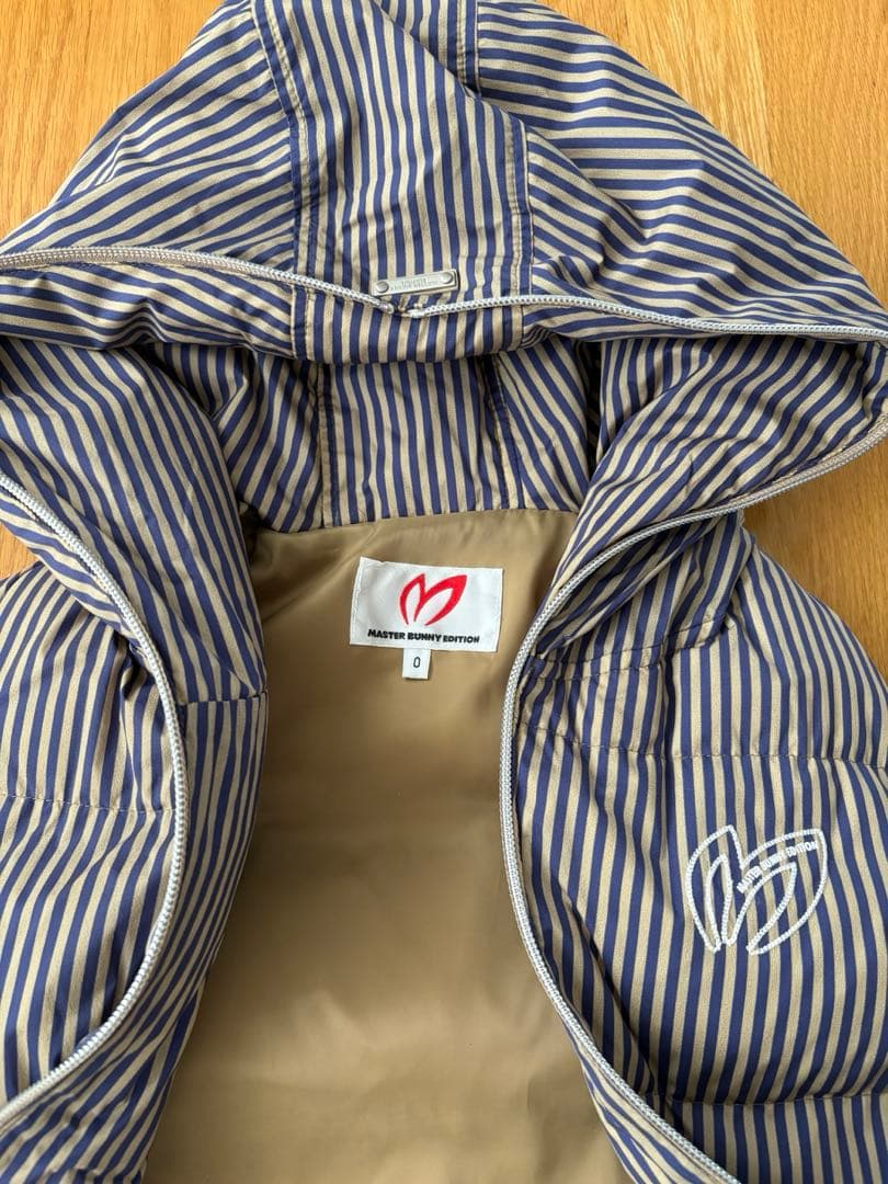 【新品】MASTER BUNNYフード付ダウンベスト　マスターバニーSサイズ