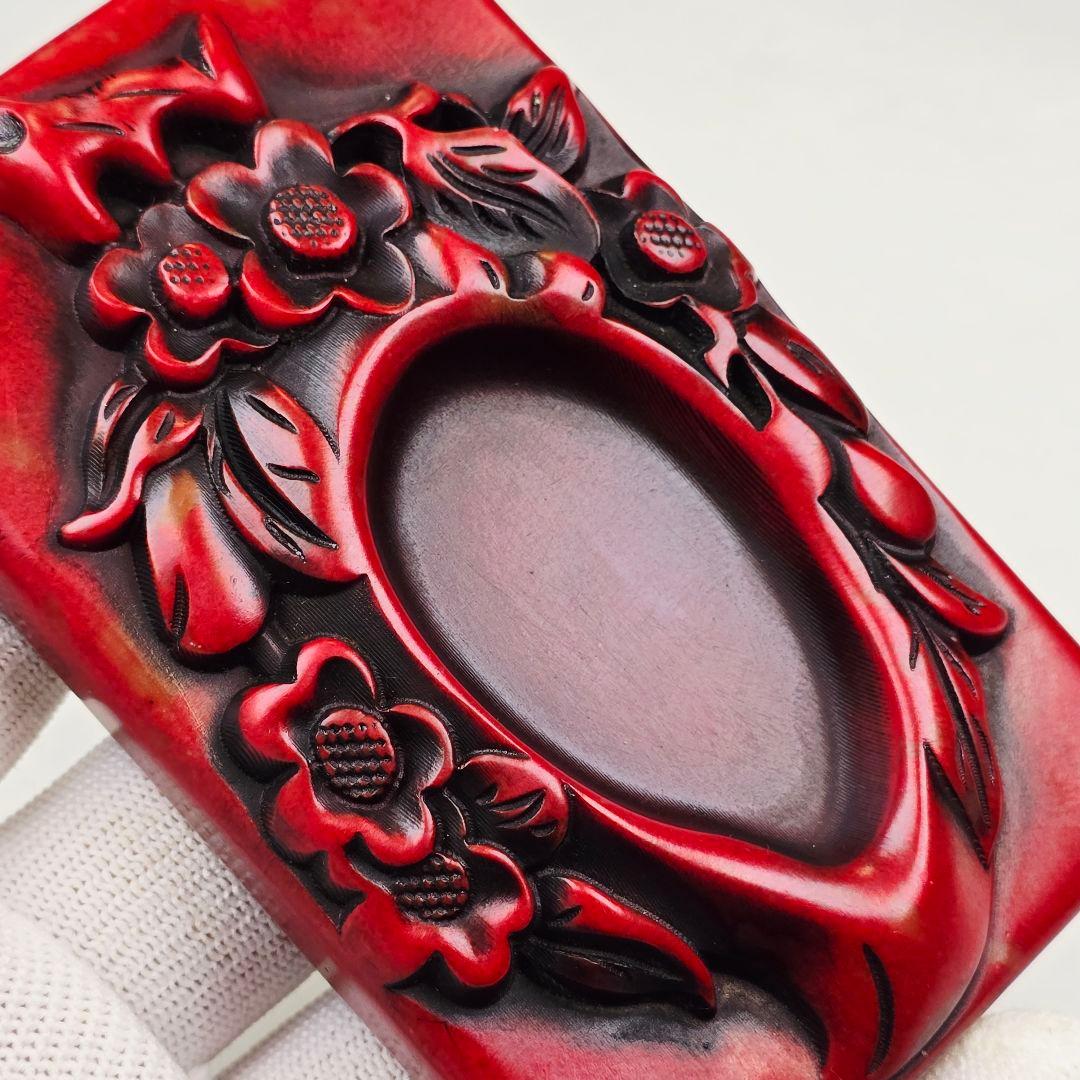 古文房具 鶏血石 鶏血玉 高浮彫 梅花仙桃紋 筆添 石硯 程良制在銘