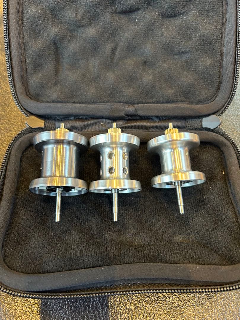 メガバスパッガーニP300シャンパンゴールド左巻き