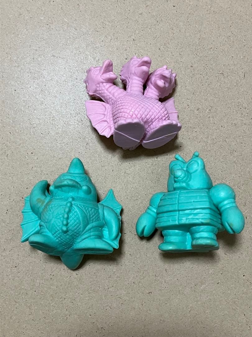 ゴジランド　9種類10体　消しゴム