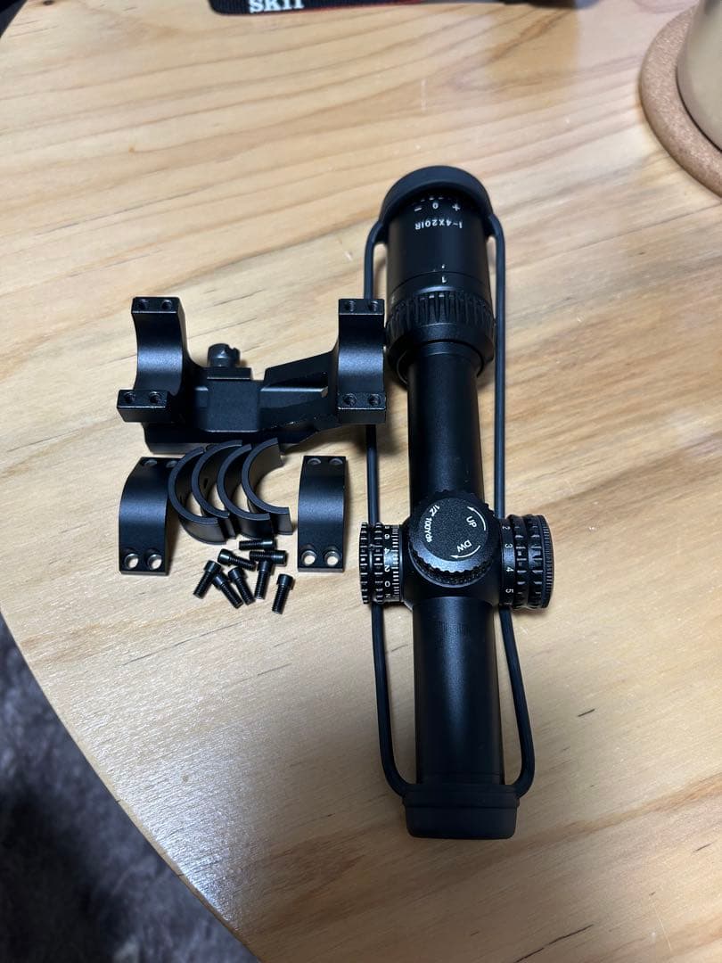 トイガン Vector Optics Victoptics ZOD 1-4x20IR