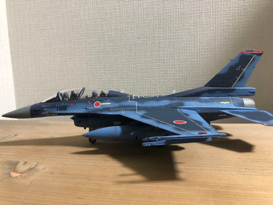 航空自衛隊　F-2B プラモデル