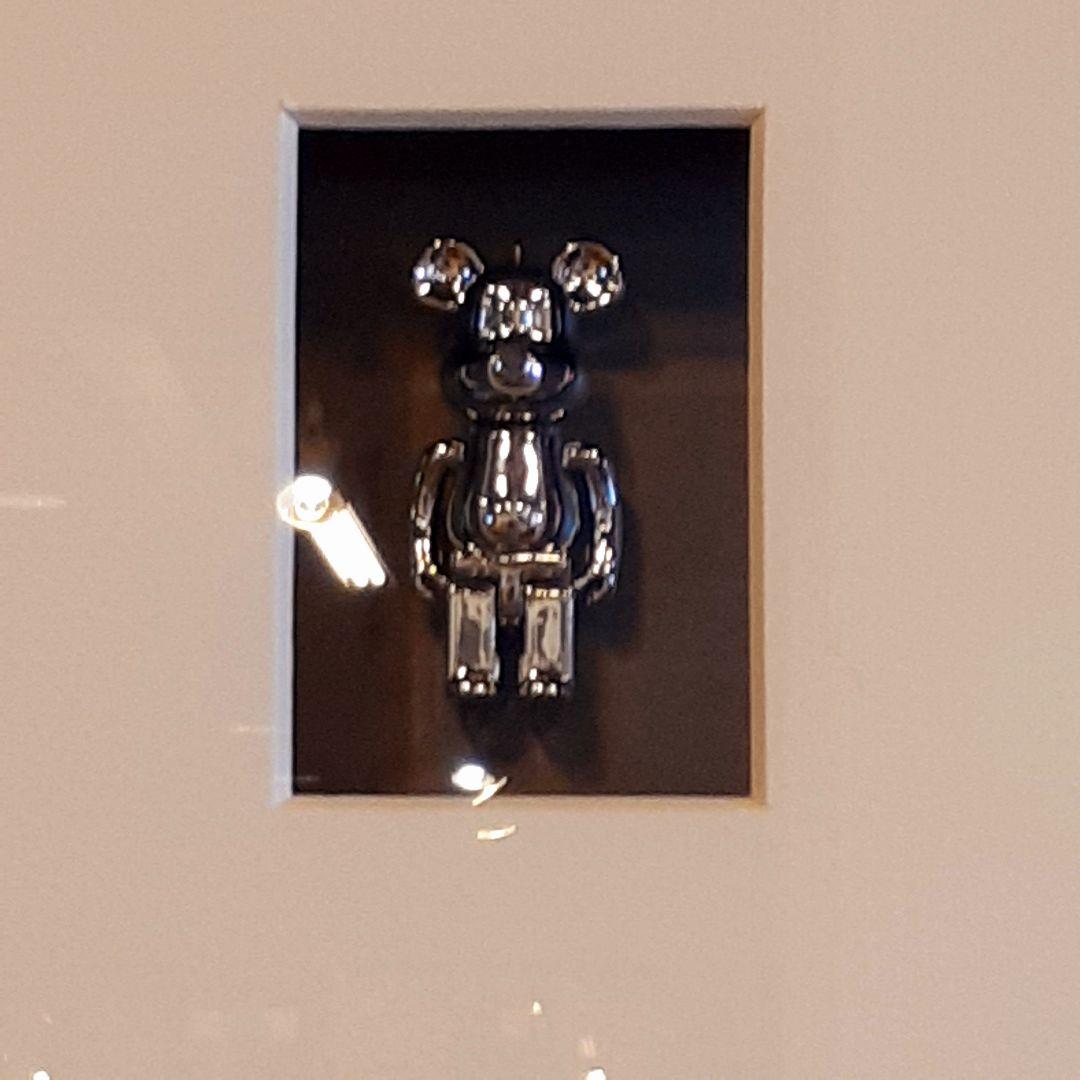 輸入雑貨　希少　ベアブリック　フィギア入り　特殊アートパネル