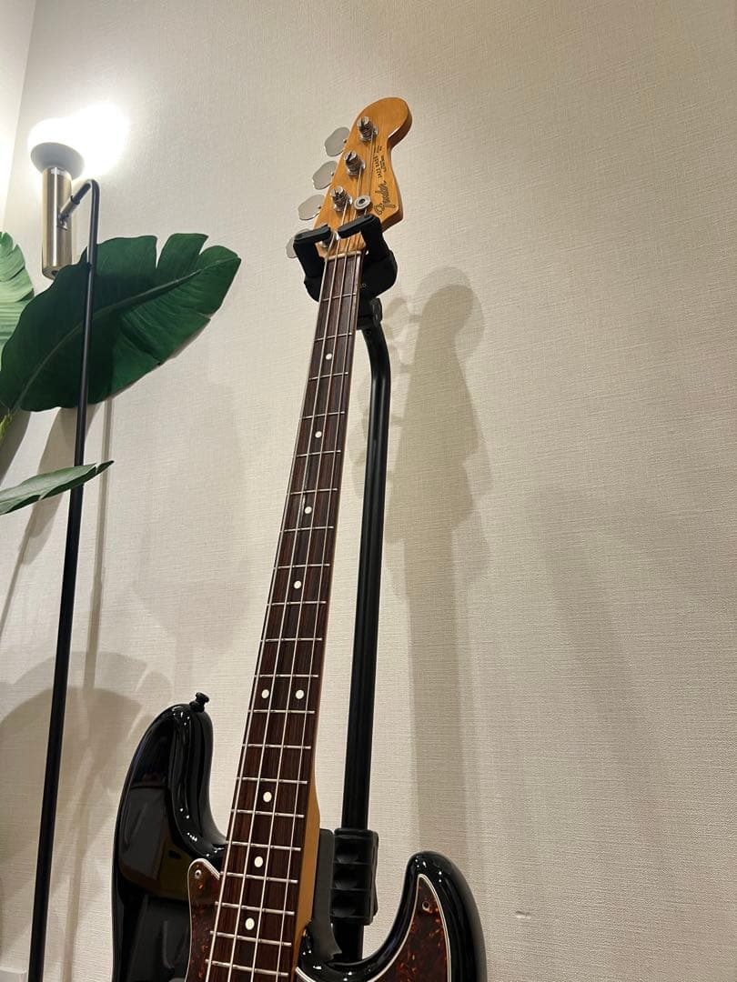 ベース Fender Japan 62 Jazz Bass