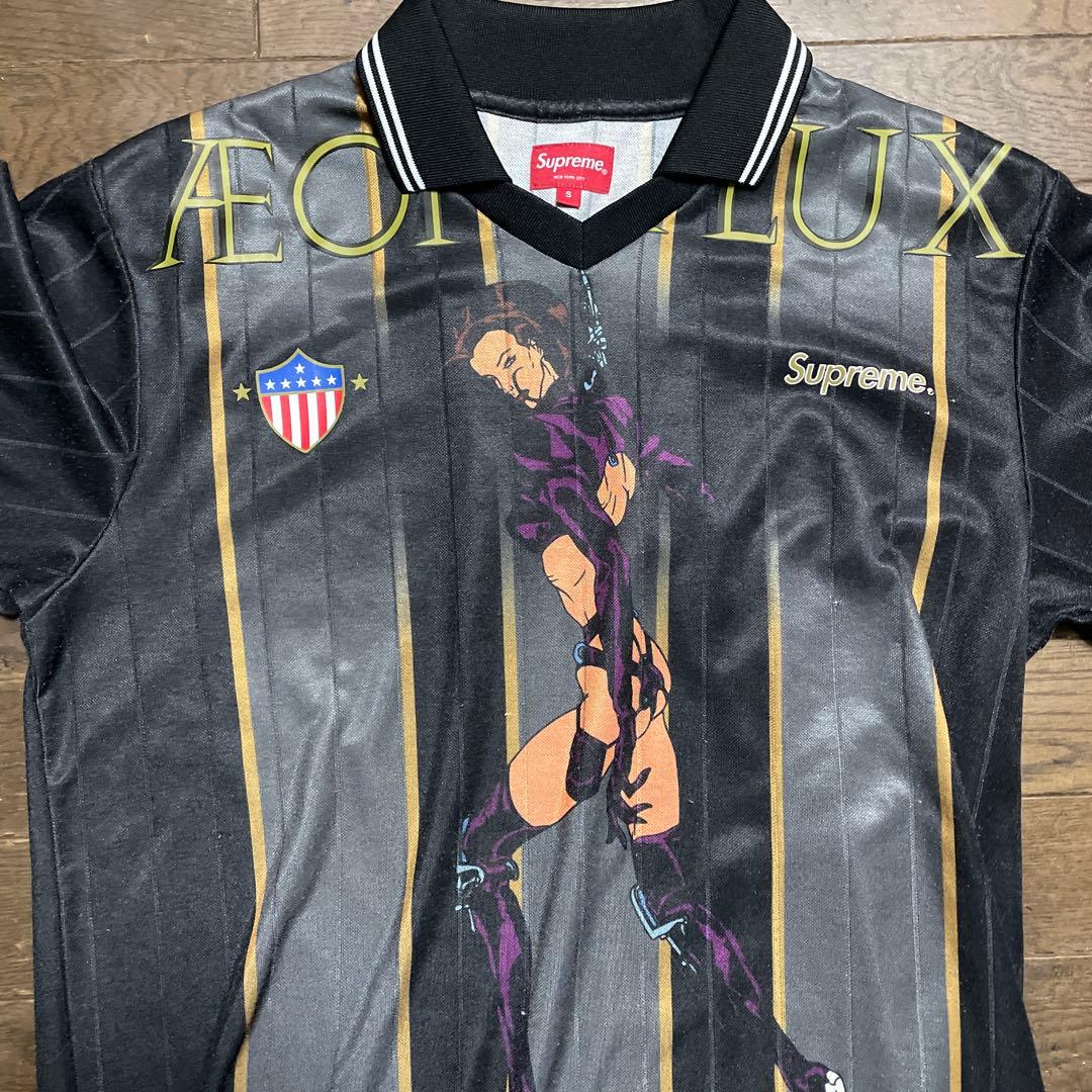 Supreme サッカーSサイズ