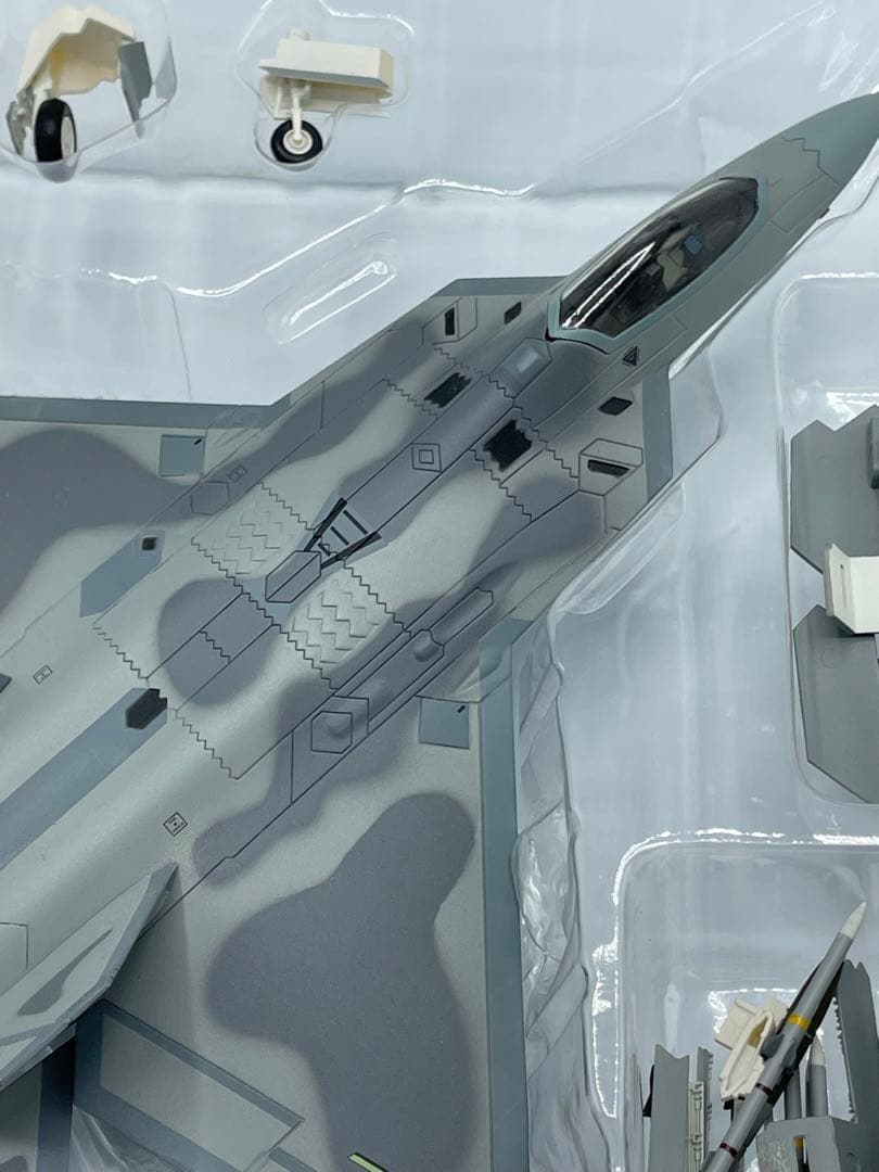 ホビーマスター F-22ラプター アメリカ空軍 第1戦闘航空団 第94戦闘飛行隊