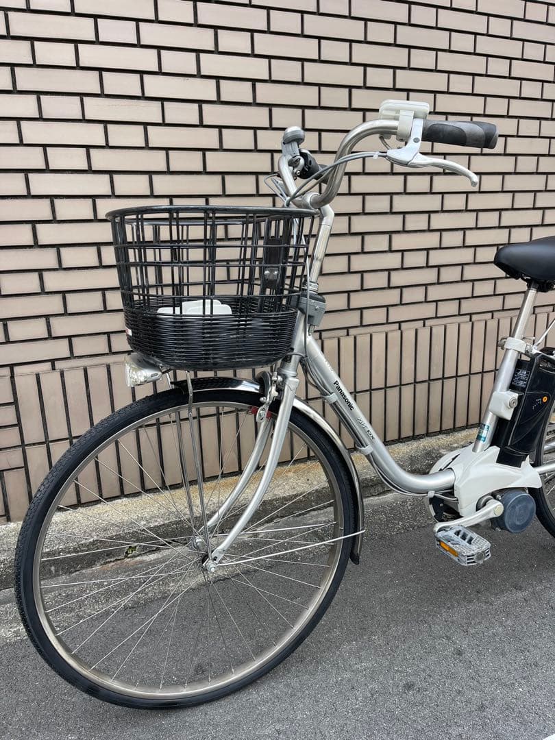 電動アシスト自転車 シルバー 前バスケット付き