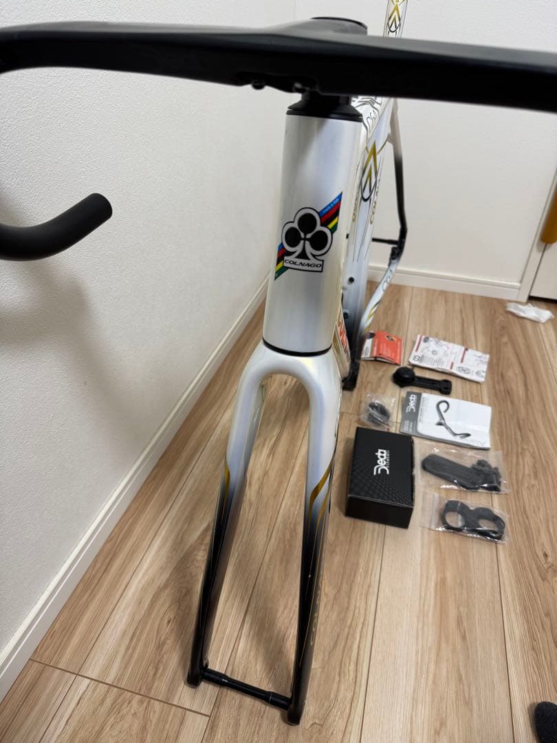 COLNAGO ロードバイクフレーム c64 ALANERA付き