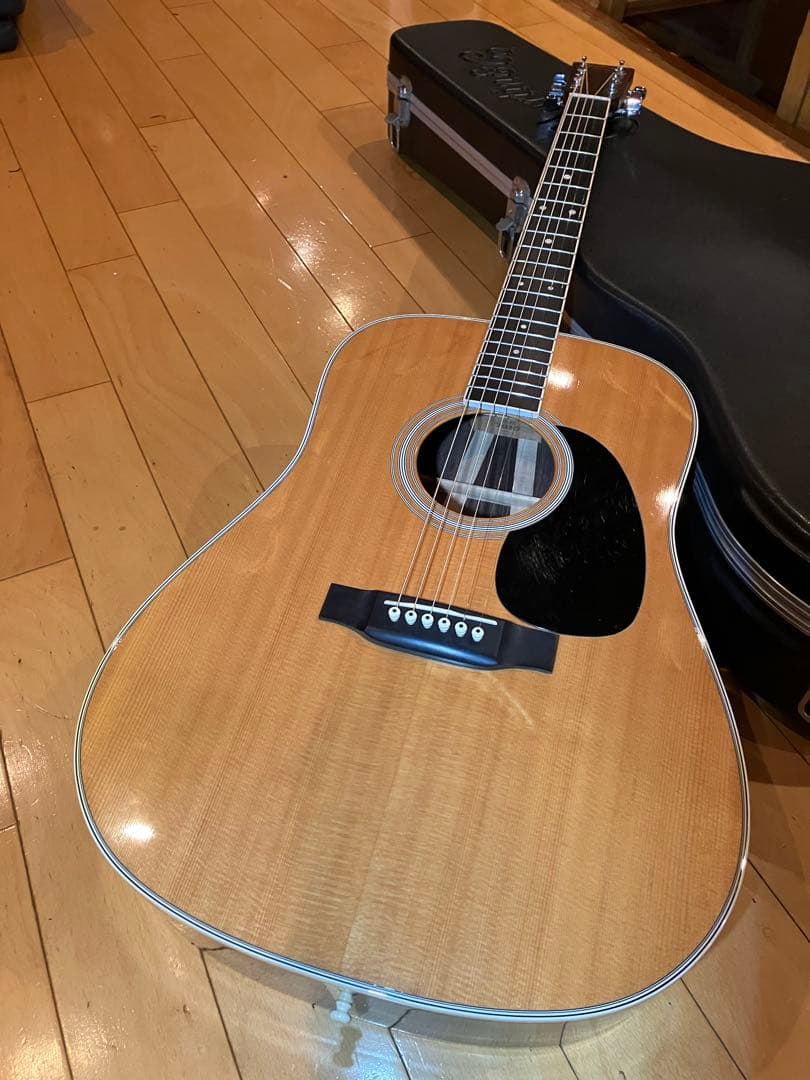 Martin マーチンD-35 ベアクロー　修理済み　ケース付き