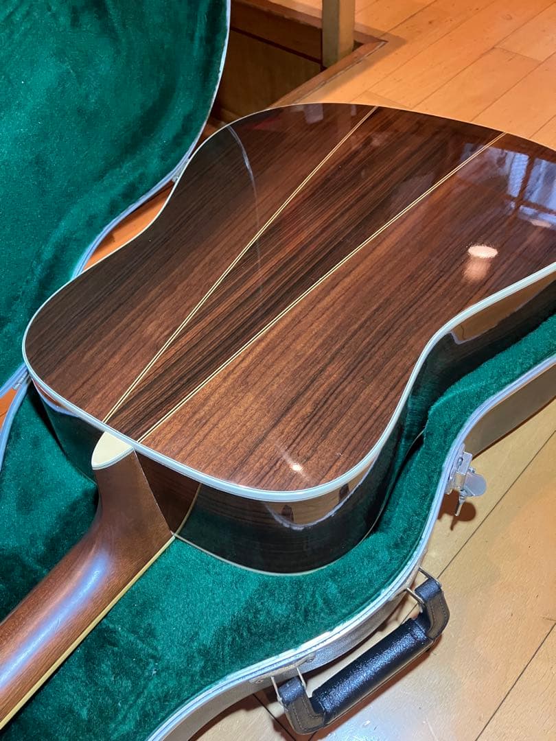 Martin マーチンD-35 ベアクロー　修理済み　ケース付き