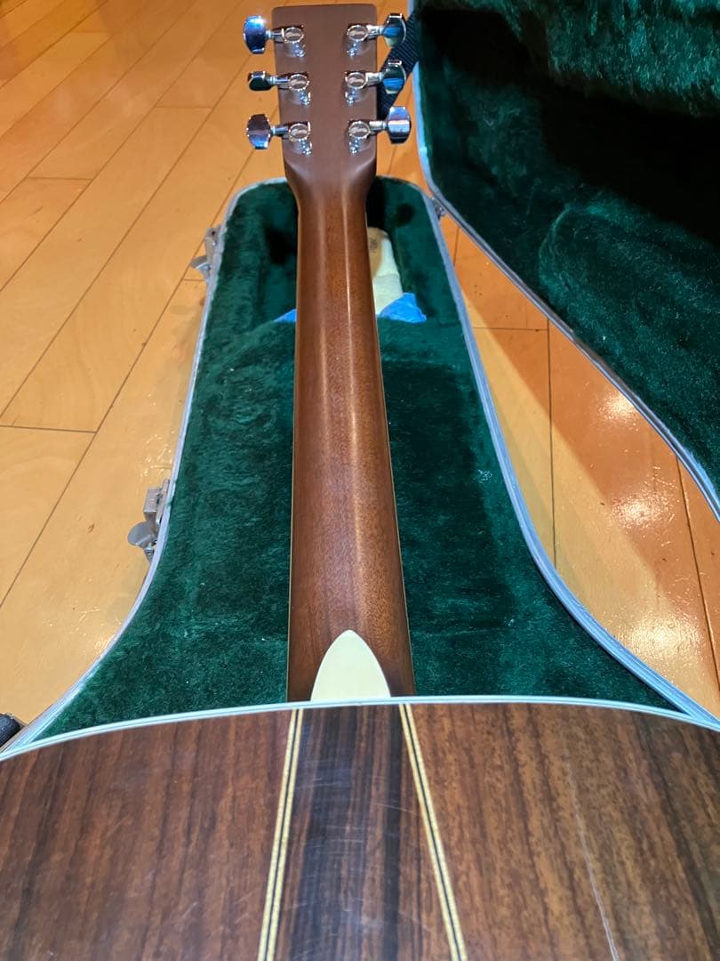 Martin マーチンD-35 ベアクロー　修理済み　ケース付き