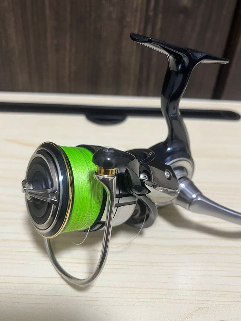 【美品】Daiwa 19CERTATE LT2500S-XH スピニングリール