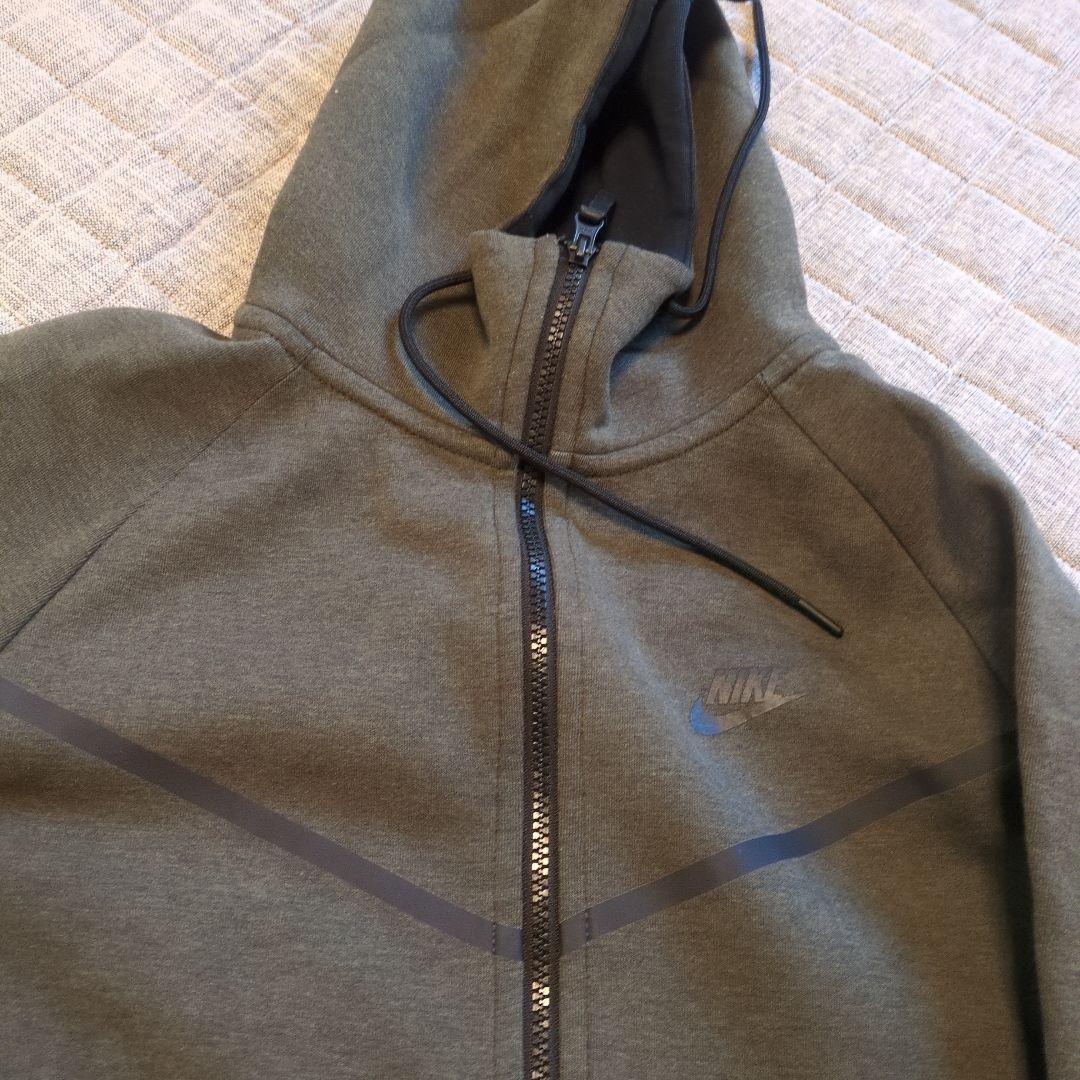 ナイキ テックフリース パーカー　ジョガー上下セットLサイズ