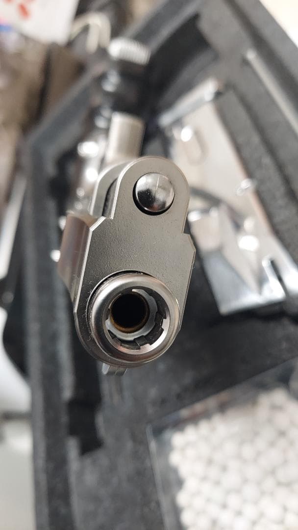 M92F クロームステンレス ガスガン