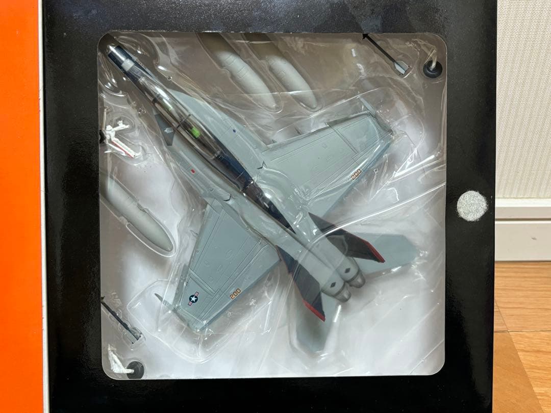 ドラゴン 1/72 F/A-18F SUPER HORNET VFA11 訳あり