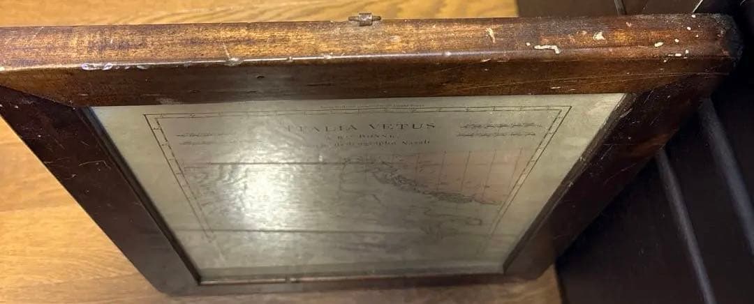 ラテン語表記のイタリア古地図 木製フレーム