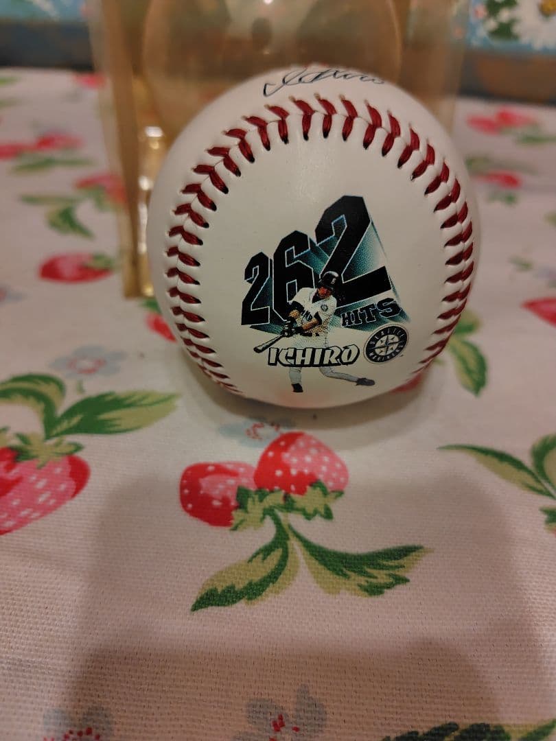 イチロー　記念ボール　262安打　レプリカ　2004年10月1日　記念グッズ