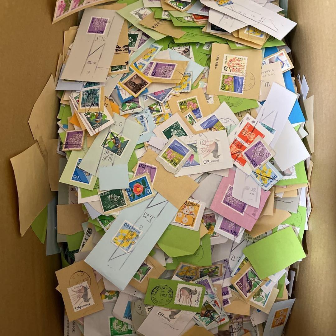 使用済み日本普通切手 紙付き 20キロボックス 風袋込み20kg 内容未確認