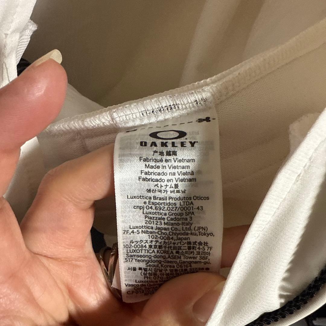 防寒対策に！OAKLEY フード付き裏地ベロア上下 ホワイト