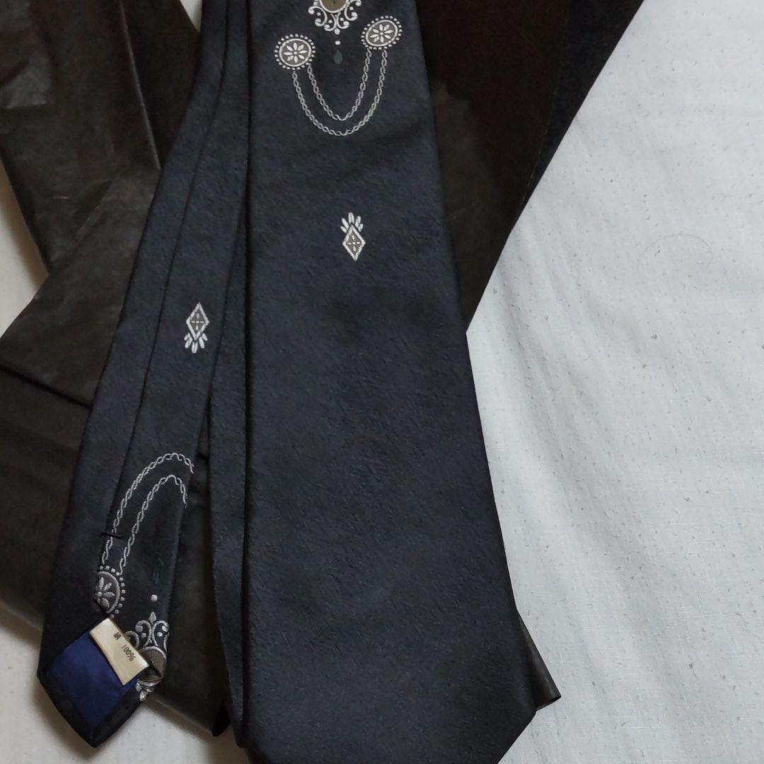 舘ひろし貴重ネクタイ