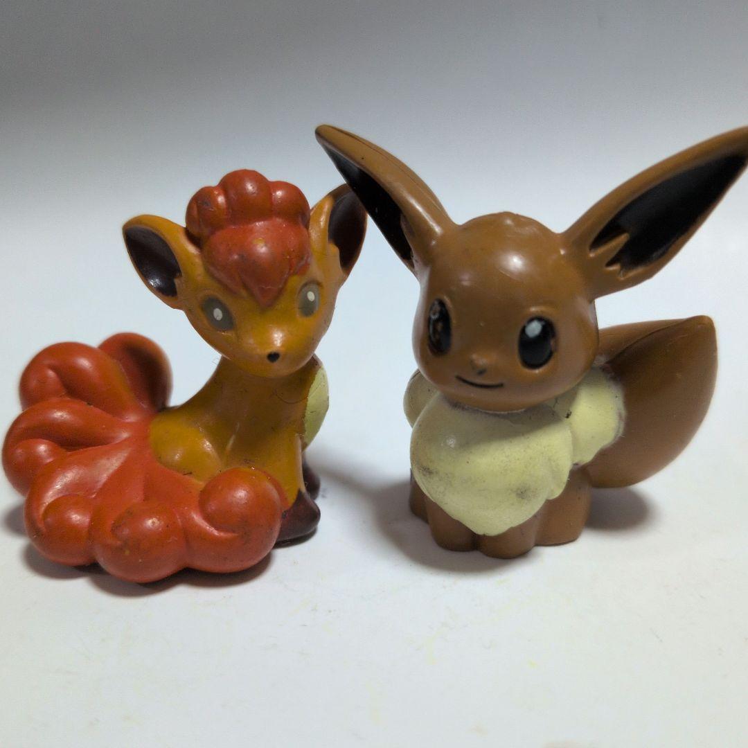 モンコレ初期フィギュア32体セット 任天堂ポケモン（最後のページに5体追加）