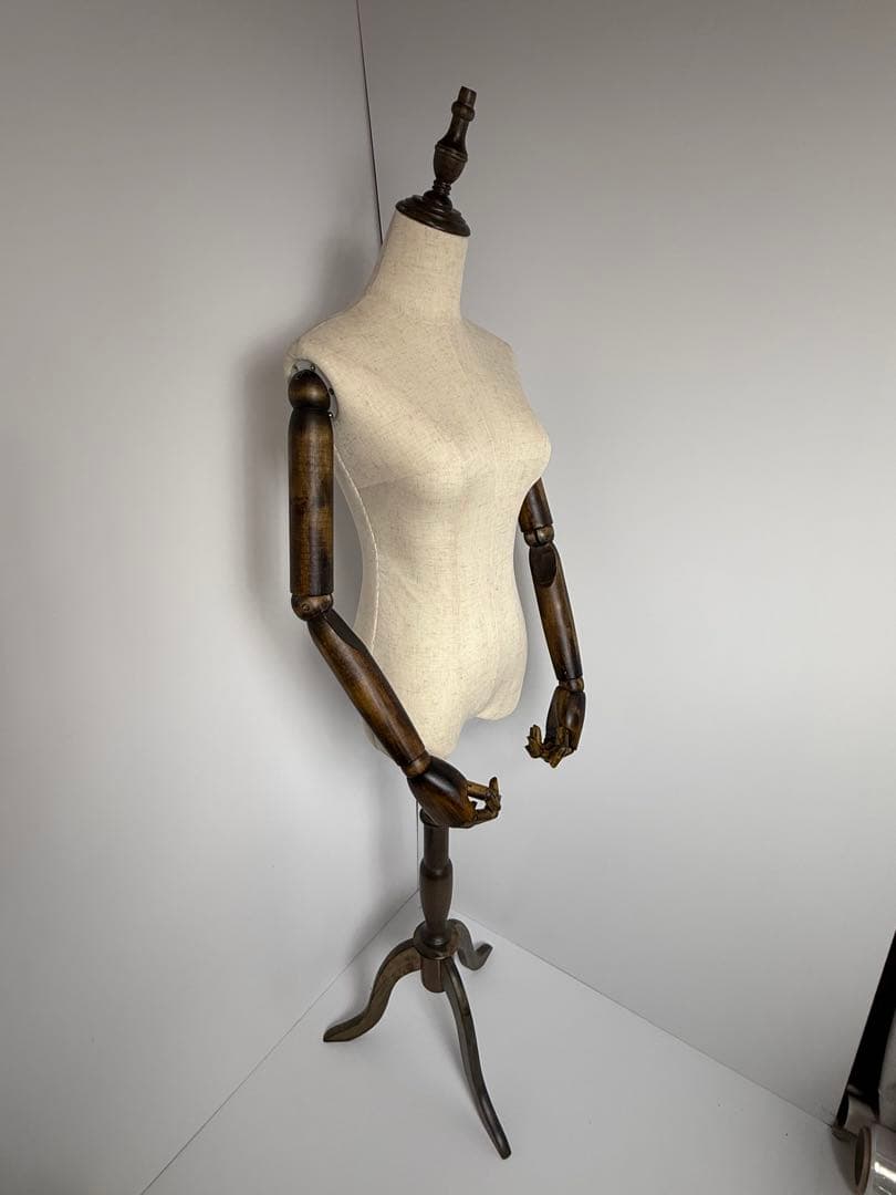 良品　トルソーマネキンレディース 腕付き