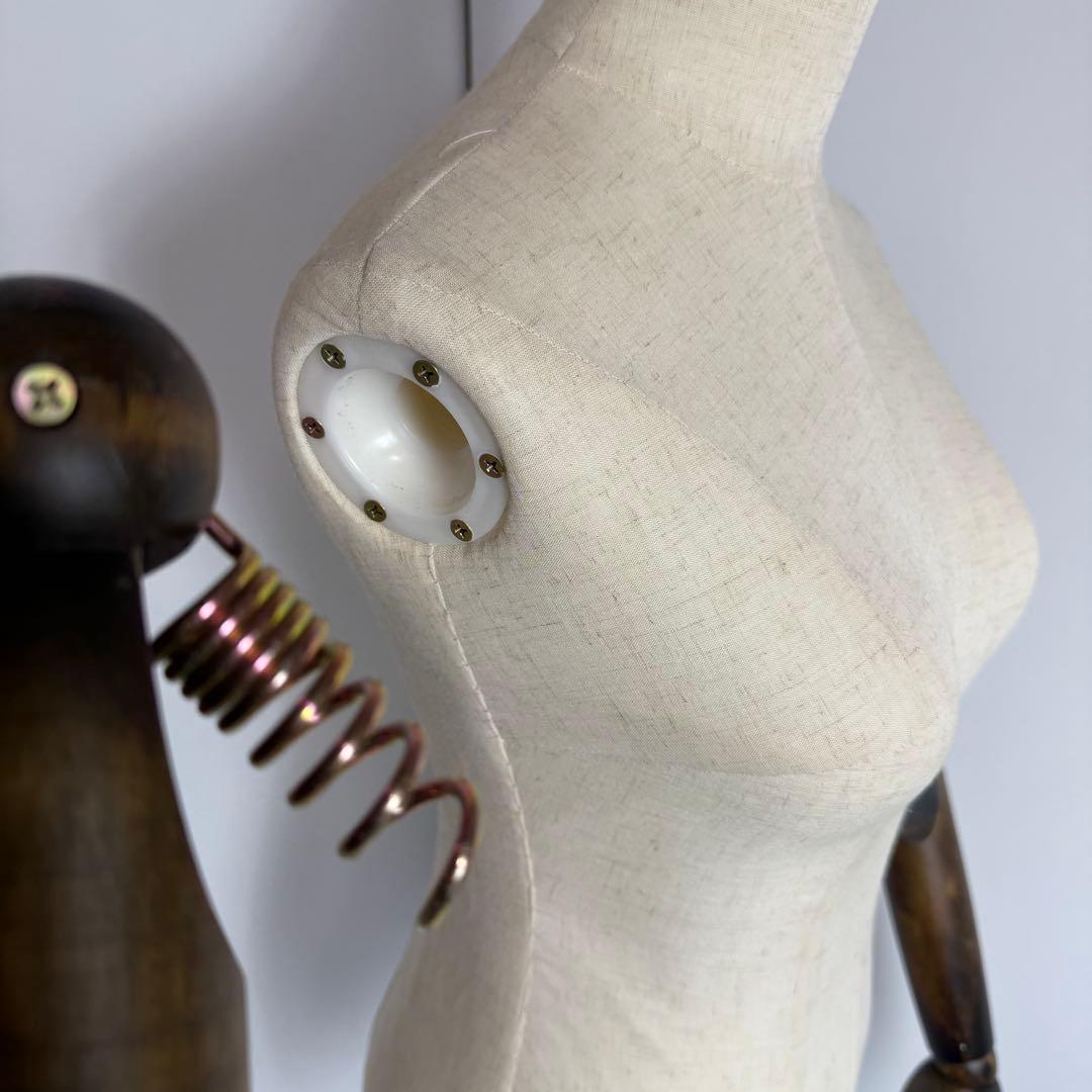 良品　トルソーマネキンレディース 腕付き