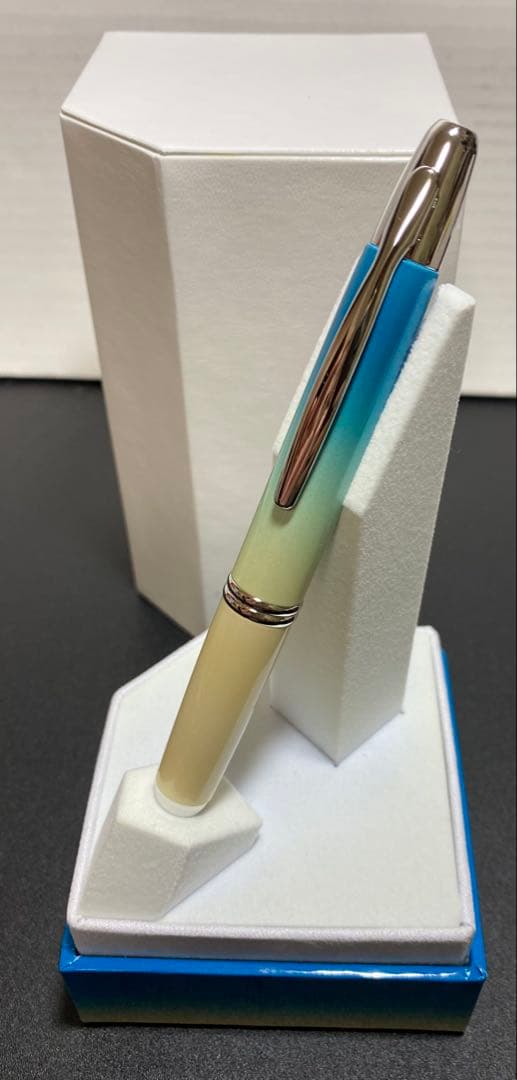 PILOT キャップレス 2024年限定色　シーショア　F 万年筆　新品未使用